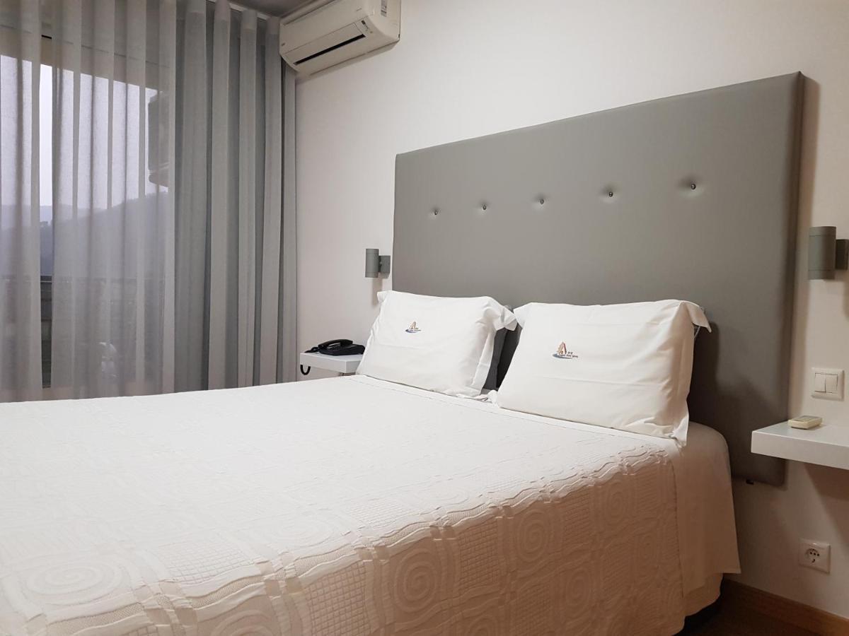 Hotel Lagoa Azul Do Герес Экстерьер фото