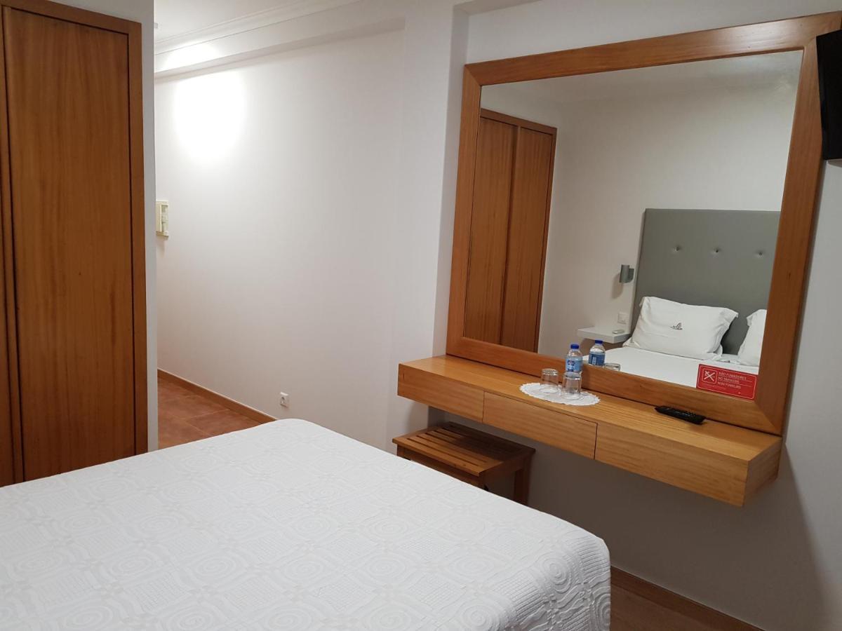 Hotel Lagoa Azul Do Герес Экстерьер фото