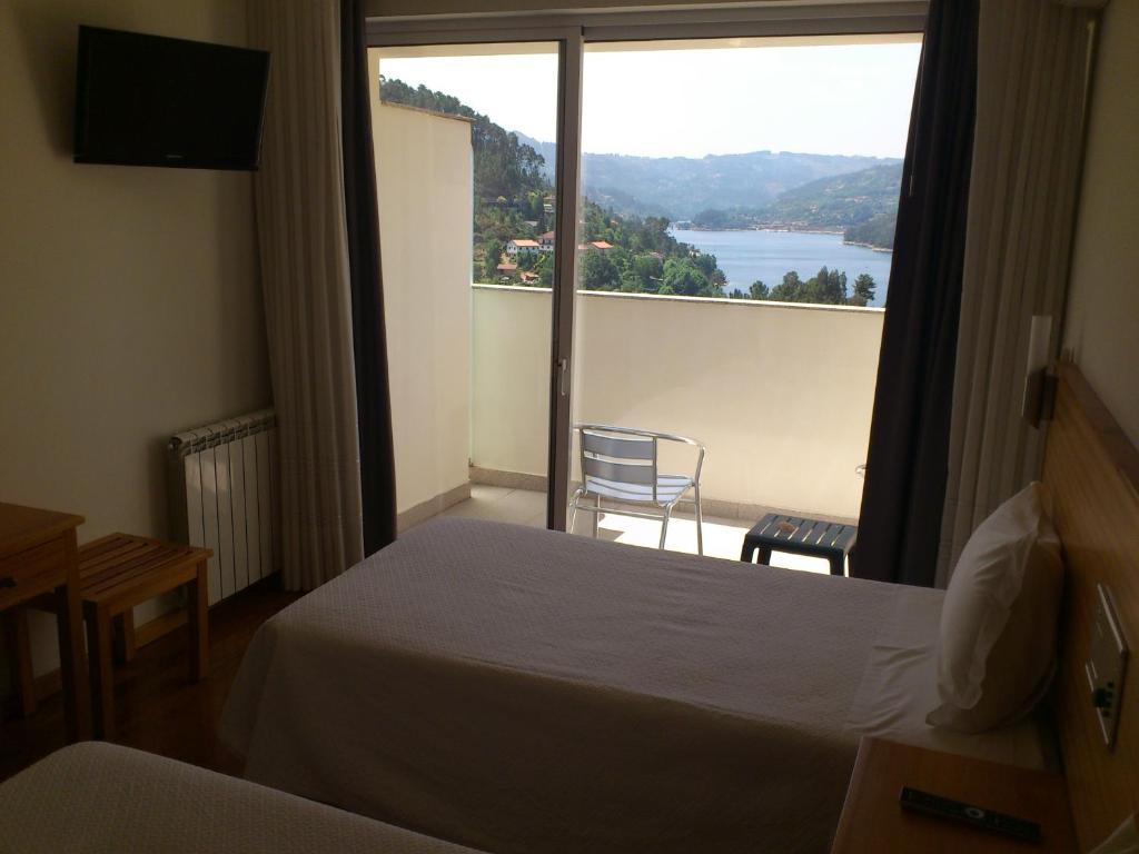 Hotel Lagoa Azul Do Герес Номер фото