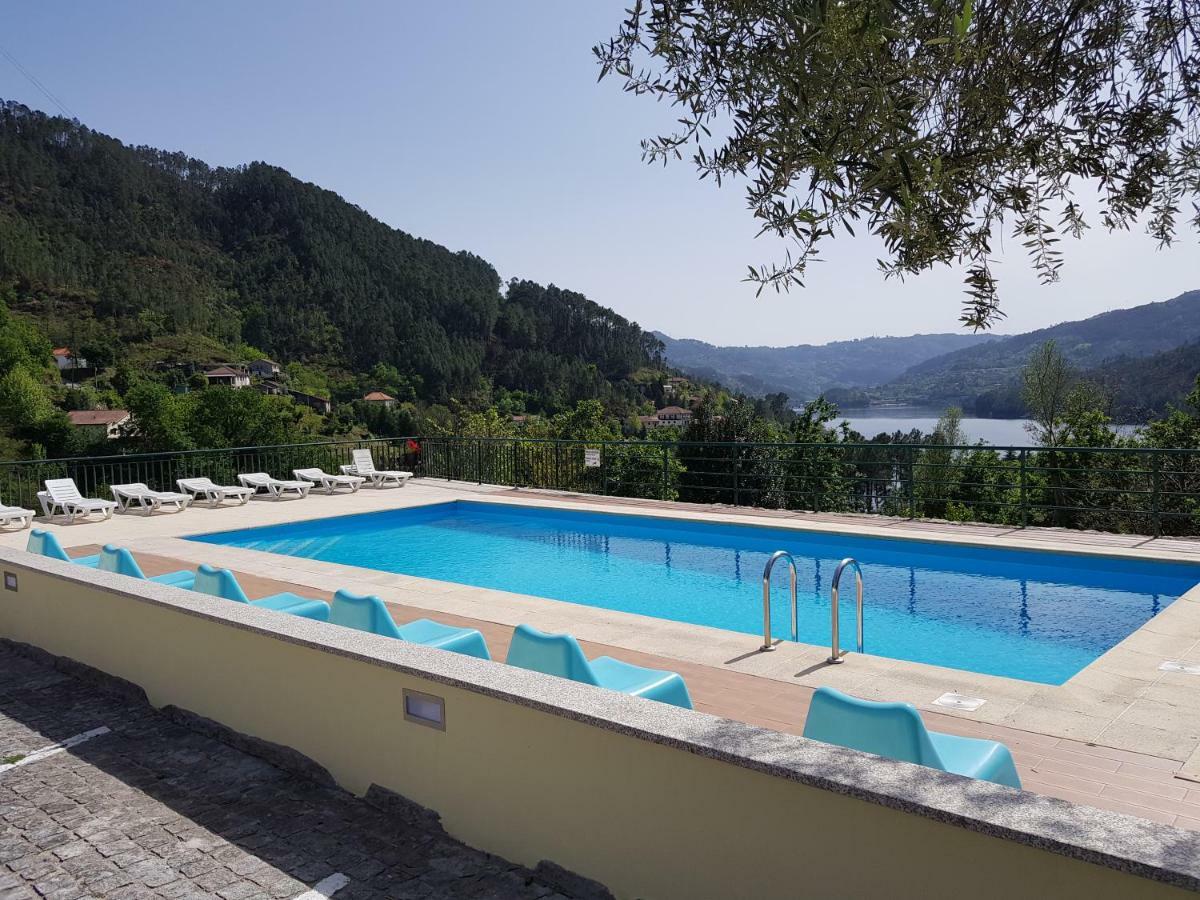 Hotel Lagoa Azul Do Герес Экстерьер фото